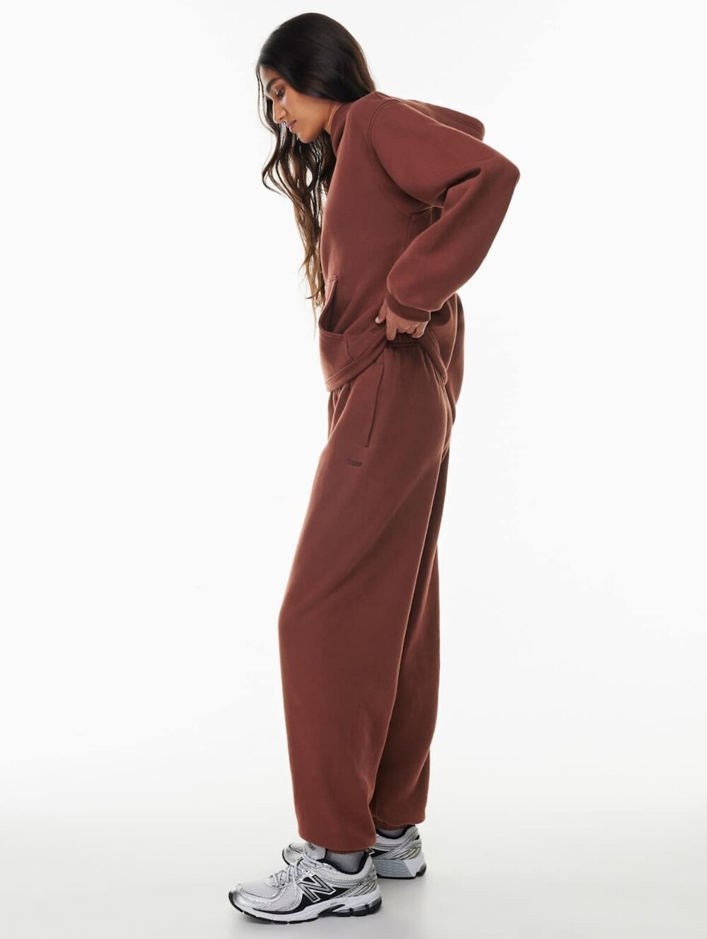 Aritzia Tna Cozy Fleece Sweatpant In Dark Maroon (Medium Brown) Small